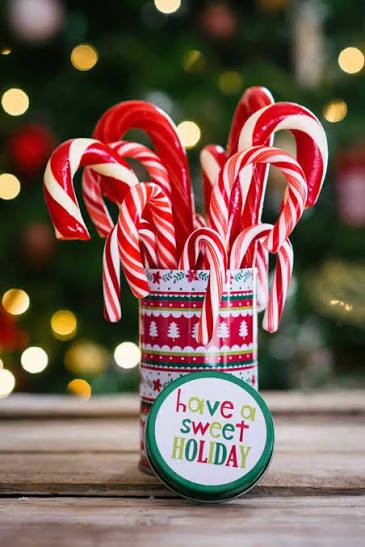 Gift Packaging Ideas for Halloween &amp; Christmas: Paper Cans People Keep